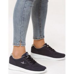 Granatowe Buty Sportowe Count On. Buty sportowe lifestyle marki Born2be. Za 89.99 zł.
