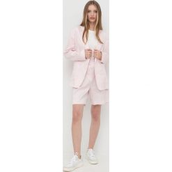 BOSS szorty z domieszką lnu 50472119 damskie kolor różowy gładkie high waist. Czerwone szorty Boss, bez wzorów, z materiału. W wyprzedaży za 599.99 zł.