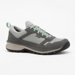Buty turystyczne damskie Quechua NH500 niskie skóra wodoodporne. Niebieskie buty trekkingowe QUECHUA, ze skóry, bez zapięcia. Za 249.99 zł.