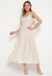 Beżowa Wiskozowa Sukienka o Rozkloszowanym Kroju Milareina. Brązowe sukienki Born2be, na co dzień, m, z aplikacjami, z wiskozy, eleganckie, bez kołnierzyka, bez ramiączek, maxi, rozkloszowane. W wyprzedaży za 67.99 zł.
