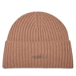 Czapka Calvin Klein. Fioletowe czapki zimowe Calvin Klein, bez wzorów. Za 239.99 zł.