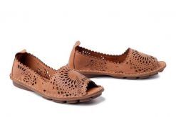 KOCH VT 59 tan, sandały damskie. Brązowe sandały KOCH, w ażurowe wzory, ze skóry, bez obcasa, bez zapięcia. Za 224.90 zł.