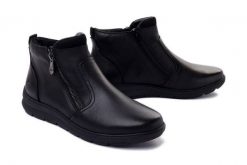 RIEKER Z0060-00 black, botki damskie. Czarne botki Rieker, bez wzorów, bez obcasa, bez zapięcia. Za 399.90 zł.