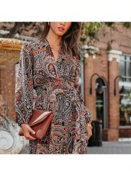 Milan Kiss Sukienka ze wzorem rozmiar: XL. Sukienki Milan Kiss, na co dzień, xl, bez wzorów, bez kołnierzyka, bez ramiączek, maxi, proste. Za 152.99 zł.