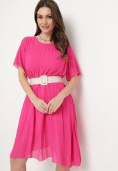 Fuksjowa Sukienka Plisowana z Lekko Luźnym Fasonie Forxia. Czerwone sukienki Born2be, na imprezę, s, bez wzorów, eleganckie, bez kołnierzyka, bez ramiączek, mini. Za 99.99 zł.