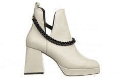 Botki Bayla-159 4455 001-P Beż Lico 159074, Skóra naturalna - 40. Brązowe botki Bayla, bez wzorów, ze skóry, klasyczne, bez obcasa, na platformie, bez zapięcia. W wyprzedaży za 299.00 zł.