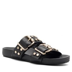 Klapki Badura. Czarne klapki Badura, bez wzorów, bez obcasa, bez zapięcia. Za 359.99 zł.