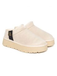 Blackfield Botki zimowe "Edila" w kolorze beżowym rozmiar: 38. Brązowe botki Blackfield, bez wzorów, bez obcasa, na platformie, bez zapięcia. Za 160.96 zł.