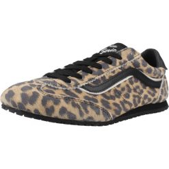 Buty VANS SUPER LOWPRO SUEDE Nadruk zwierzęcy. Trekkingi Vans, bez wzorów, ze skóry, bez zapięcia, trekkingowe. Za 388.99 zł.