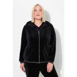 Damskie Aksamitna bluza dresowa kwiat kaptur mankiety z błyszczącymi paskami. Czarne bluzy z kapturem Ulla Popken, plus size, bez wzorów, z dresówki, bez kaptura. W wyprzedaży za 223.99 zł.