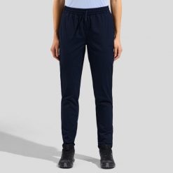 Spodnie damskie ODLO Essential Pants Regular Length. Niebieskie spodnie narciarskie ODLO, bez wzorów, z materiału, narciarskie. Za 399.99 zł.