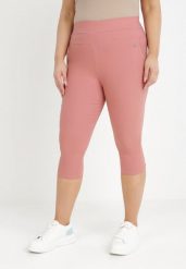 Różowe Spodnie Antobe. Czerwone jeansy Born2be, plus size, bez wzorów, z bawełny, z podwyższonym stanem. W wyprzedaży za 42.49 zł.
