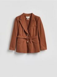 Marynarka z paskiem w talii - brązowy. Brązowe marynarki i żakiety Reserved, l, bez wzorów, z tkaniny, bez ramiączek. Za 329.99 zł.