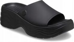 Klapki Dla Dorosłych Crocs Skyline Slide. Czarne klapki Crocs, bez wzorów, z materiału, bez obcasa, bez zapięcia. Za 197.99 zł.