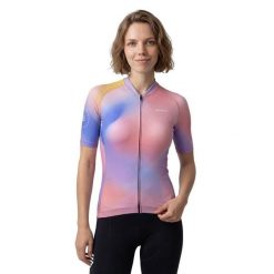 Damska koszulka rowerowa z krótkim rękawem Kolarstwo Siroko M2-W NRC Purple. Fioletowe t-shirty sportowe SIROKO, m, bez wzorów, z elastanu, bez ramiączek, rowerowe. Za 255.00 zł.