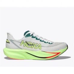 Buty do biegania damskie Hoka One One 1171938BFYZ. Białe buty do biegania Hoka One One, bez wzorów, bez zapięcia, do biegania. Za 978.00 zł.