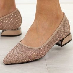 Beżowe czółenka damskie na obacasie Vinceza 62294. Brązowe czółenka VINCEZA, na lato, bez wzorów, eleganckie, bez obcasa, na obcasie, bez zapięcia. Za 199.00 zł.