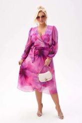 Elegancka sukienka Lilianna w odcieniach różu - zwiewność i romantyzm PLUS SIZE XXL. Czerwone sukienki Moda Size Plus Iwanek, na imprezę, plus size, z aplikacjami, z elastanu, eleganckie, z asymetrycznym kołnierzem, plus size, bez ramiączek, mini, asymetryczne. Za 359.90 zł.