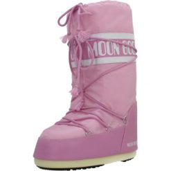 Buty MOON BOOT ICON NYLON Rose. Czerwone buty treningowe Moon Boot, bez wzorów, z nylonu, bez zapięcia. W wyprzedaży za 664.50 zł.