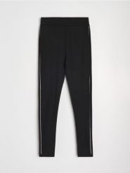 Legginsy z kryształkowym lampasem - czarny. Czarne legginsy Sinsay, bez wzorów. Za 49.99 zł.