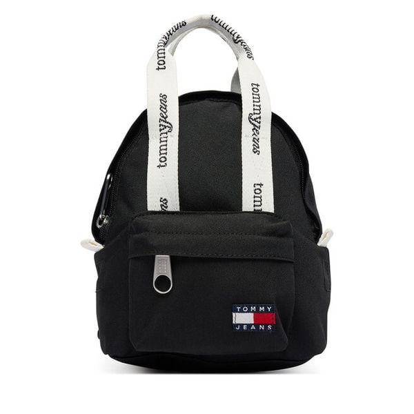 Plecak Tommy Jeans. Czarne plecaki Tommy Jeans, bez wzorów, z jeansu, bez dodatków. Za 249.99 zł.