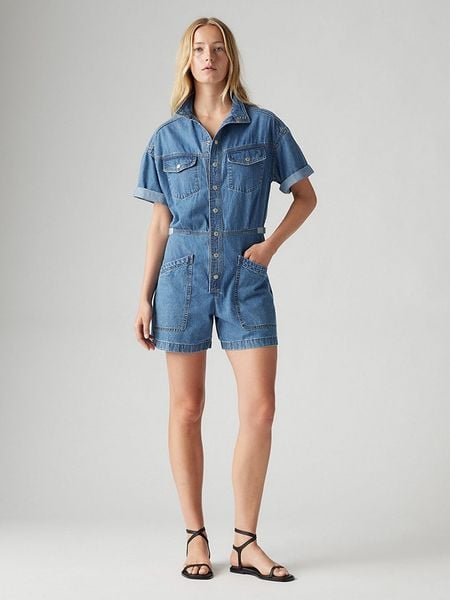 Levi's Kombinezon dżinsowy w kolorze niebieskim rozmiar: M. Niebieskie kombinezony Levi's, m, bez wzorów, z bawełny, bez kołnierzyka, bez ramiączek. Za 219.95 zł.