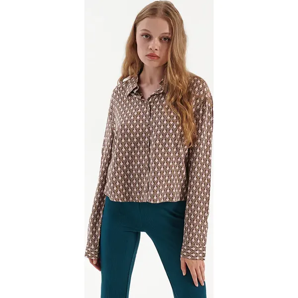 Koszula loose fit we wzory Retro - Wielobarwny. Koszule House, m, bez wzorów, retro, bez kołnierzyka, bez ramiączek. W wyprzedaży za 19.99 zł.