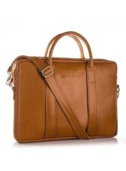 Torba na laptopa skórzana BETLEWSKI BTM-01 camelowa. Brązowe torby na laptopa Betlewski, bez wzorów, ze skóry. Za 629.00 zł.