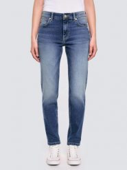 Jeansy damskie granatowe Maggie 546. Niebieskie jeansy BIG STAR, l, bez wzorów, z jeansu, eleganckie. Za 299.99 zł.