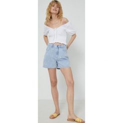 Medicine szorty damskie z aplikacją high waist. Niebieskie szorty MEDICINE, z aplikacjami. Za 99.90 zł.