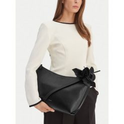 Torebka GINO ROSSI. Czarne torebki klasyczne Gino Rossi, bez wzorów, klasyczne, bez dodatków. Za 229.99 zł.