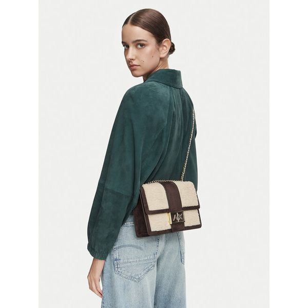 Torebka Armani Exchange. Brązowe listonoszki Armani Exchange, bez wzorów, bez dodatków. Za 729.99 zł.
