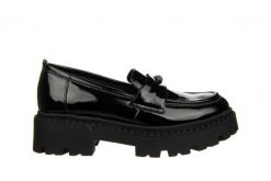 Mokasyny Bayla-159 4897 090-P Czarny Naplak 159162, Skóra lakierowana - 37. Czarne mokasyny Bayla, bez wzorów, z lakierowanej skóry. W wyprzedaży za 314.10 zł.