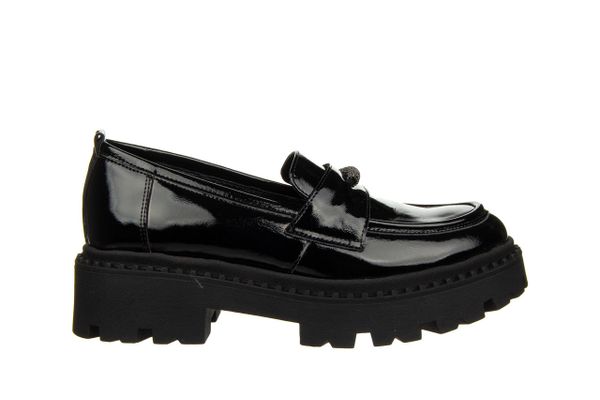 Mokasyny Bayla-159 4897 090-P Czarny Naplak 159162, Skóra lakierowana - 37. Czarne mokasyny Bayla, bez wzorów, z lakierowanej skóry. W wyprzedaży za 314.10 zł.