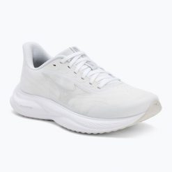 Buty do biegania Mizuno Revolt 4 white/galaxy silver/harbor mis. Białe buty do biegania Mizuno, bez wzorów, z materiału, bez zapięcia, do biegania. Za 299.99 zł.