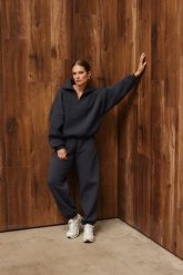 BLUZA HARPER GRAFITOWA One size - Flawless. Szare bluzy bez kaptura Flawless, uniwersalny, bez wzorów, z bawełny, bez kaptura. Za 399.00 zł.