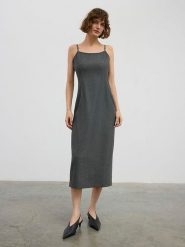 BGN Sukienka w kolorze antracytowym rozmiar: 40. Czarne sukienki BGN, na imprezę, bez wzorów, bez kołnierzyka, bez ramiączek, midi. Za 78.99 zł.