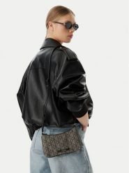 Calvin Klein Torebka Emblem Aop LV04F1164G Czarny. Czarne torebki klasyczne Calvin Klein, bez wzorów, z materiału, bez dodatków. Za 289.99 zł.
