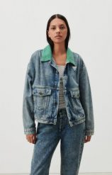 JEANSOWA KURTKA ZE SZTRUKSEM AMERICAN VINTAGE. Niebieskie kurtki American Vintage, l, bez wzorów, z bawełny, vintage, bez kaptura. W wyprzedaży za 870.00 zł.