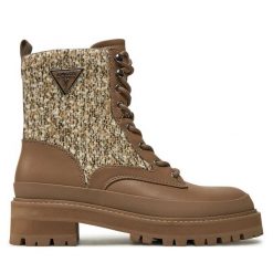 Trapery Guess. Brązowe traperki Guess, z aplikacjami, bez obcasa, bez zapięcia. Za 799.99 zł.