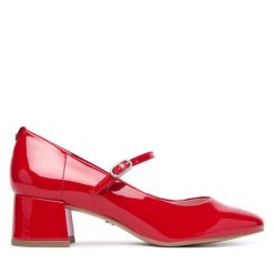 Czółenka Tamaris. Czerwone czółenka Tamaris, bez wzorów, bez obcasa, bez zapięcia. Za 329.99 zł.