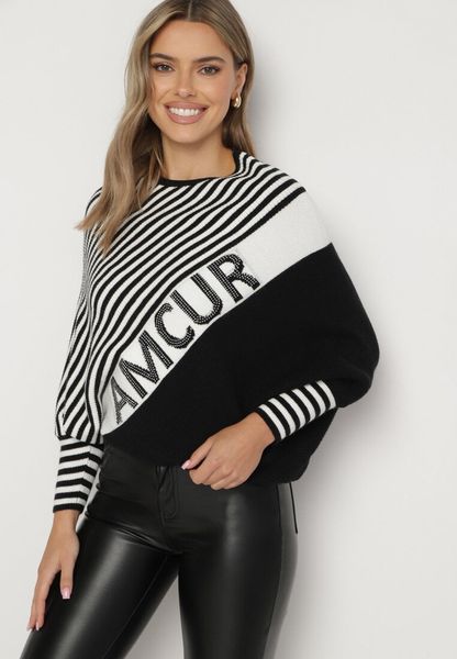 Biało-Czarny Asymetryczny Sweter w Paski z Rękawami Typu Nietoperz Riasira. Białe swetry Born2be, l, bez wzorów, z jeansu, eleganckie, bez ramiączek. Za 69.99 zł.