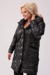 Pikowany czarny płaszcz Vivien z fantazyjnymi kieszeniami OVERSIZE PLUS SIZE XXL JESIEŃ. Czarne płaszcze Moda Size Plus Iwanek, na jesień, plus size, bez wzorów, z poliesteru, eleganckie, bez kaptura. Za 469.90 zł.