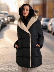 Płaszcz - czarny. Czarne płaszcze Sinsay, l, bez wzorów, bez kaptura. Za 129.99 zł.