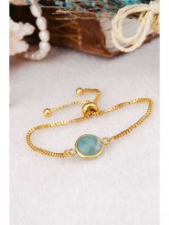 Pierres delicates Pozłacana bransoletka z amazonitem rozmiar: onesize. Niebieskie bransoletki Pierres delicates, pozłacane. Za 50.45 zł.