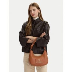 Torebka LOVE MOSCHINO. Brązowe torebki klasyczne Love Moschino, bez wzorów, klasyczne, bez dodatków. Za 799.99 zł.