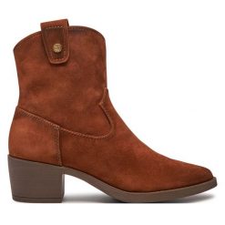 Kowbojki Caprice. Brązowe botki Caprice, bez wzorów, bez obcasa, na słupku, bez zapięcia. Za 299.99 zł.