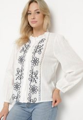 Biała Koszula z Bawełną i Wiskozą Ozdobiona Haftem Nalaviris. Białe koszule Born2be, l, z aplikacjami, z bawełny, eleganckie, bez kołnierzyka, bez ramiączek. W wyprzedaży za 101.99 zł.