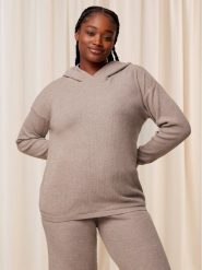 Triumph Bluza Thermal MyWear Hoodie 10216548 Beżowy Regular Fit. Brązowe bluzy Triumph, bez wzorów, z syntetyku, bez ramiączek, bez kaptura. Za 209.99 zł.
