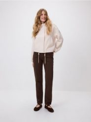 Bawełniana kurtka - złamana biel. Kurtki Reserved, l, bez wzorów, z bawełny, bez kaptura. Za 159.99 zł.